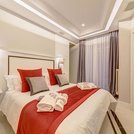 شقة S&T Luxury House In Plebiscito Square نابولي المظهر الخارجي الصورة