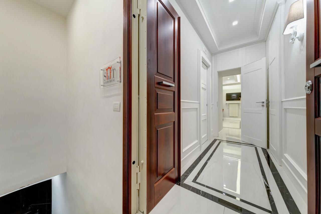 شقة S&T Luxury House In Plebiscito Square نابولي المظهر الخارجي الصورة